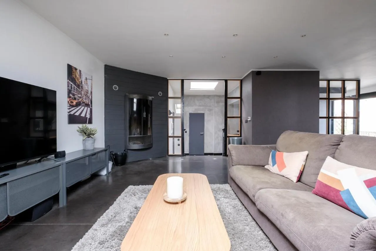 Apartamento Beautiful Penthouse With Terrace Tour & Taxis Bruselas