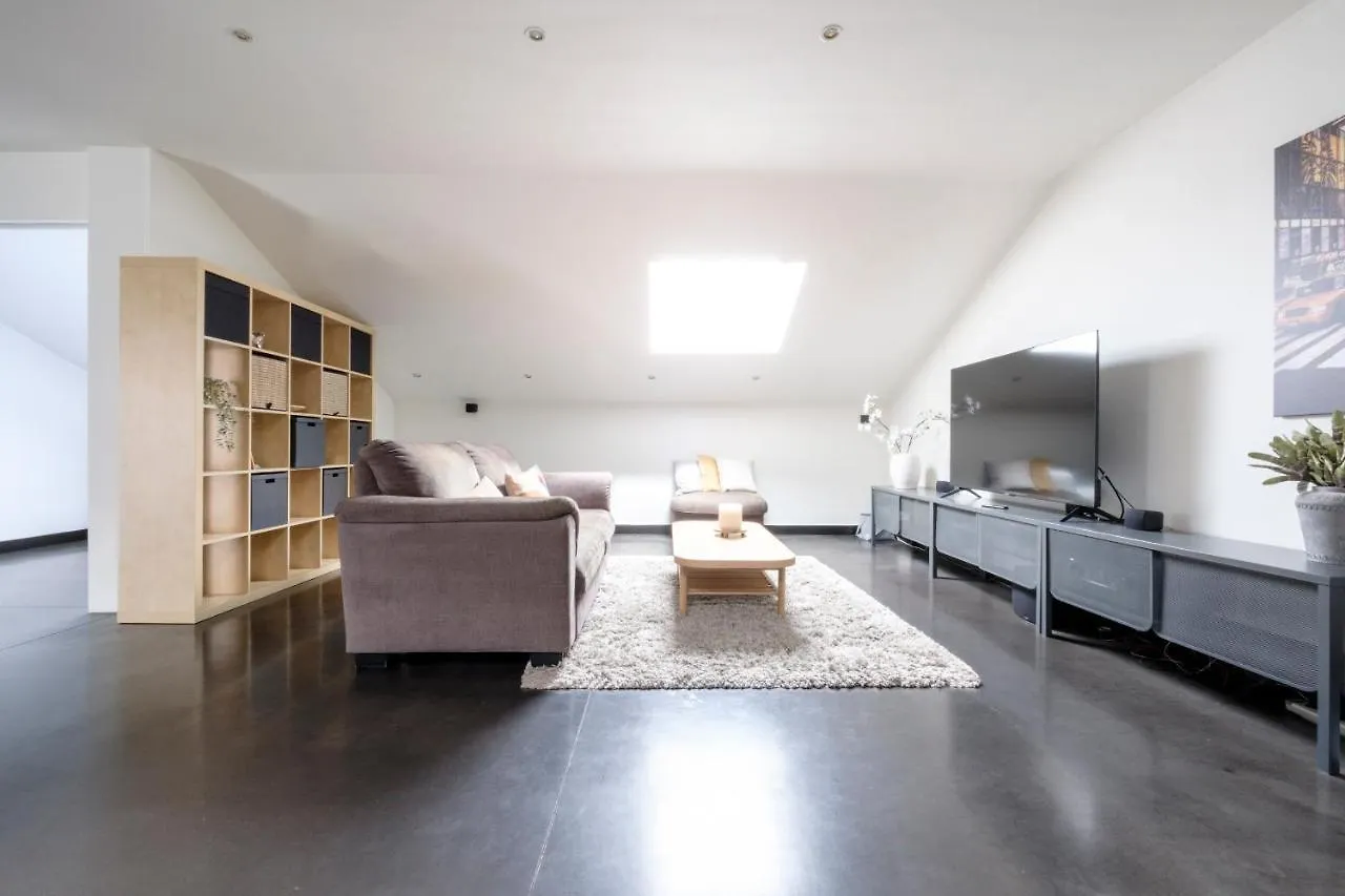 Apartamento Beautiful Penthouse With Terrace Tour & Taxis Bruselas
