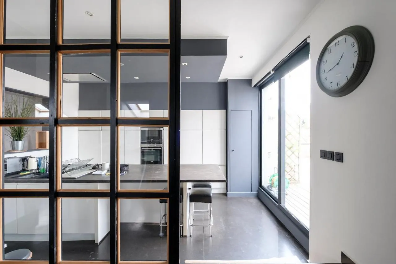 Apartamento Beautiful Penthouse With Terrace Tour & Taxis Bruselas